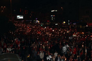 AKUT Cumhuriyet Bayramı Yürüyüşü 2013