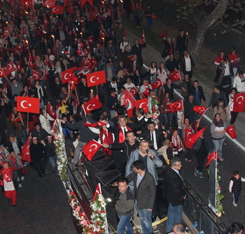 AKUT Cumhuriyet Bayramı Yürüyüşü 2013