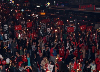 AKUT Cumhuriyet Bayramı Yürüyüşü 2013