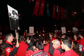 AKUT Cumhuriyet Bayramı Yürüyüşü 2013