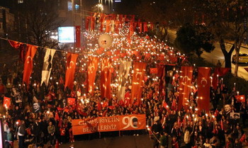 AKUT Cumhuriyet Bayramı Yürüyüşü 2013