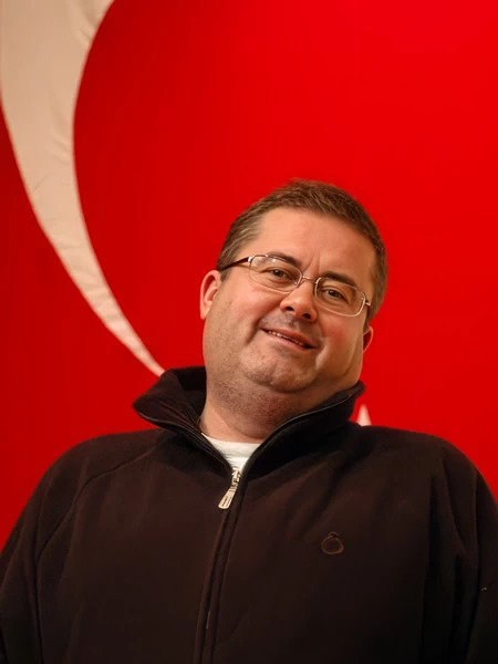 Şevket Keresteci